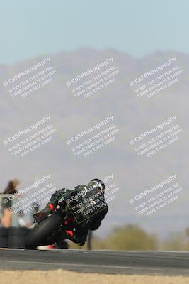 media/Mar-22-2025-CVMA (Sat) [[462c0ffedb]]/Race 13-Amateur Supersport Middleweight/